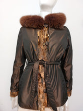 Cargar imagen en el visor de la galería, CHAQUETON ASTRAKAN REVERSIBLE