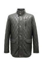 Cargar imagen en el visor de la galería, Cazadora acolchada cuero gris oscuro rombos sin maniquí fondo blanco
